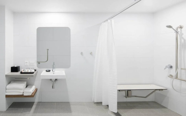 Holiday Inn Sydney St Marys by IHG