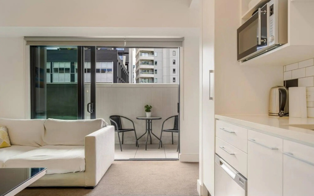 Bright & modern 1BR in Auckland CBD : Zodiak Stays