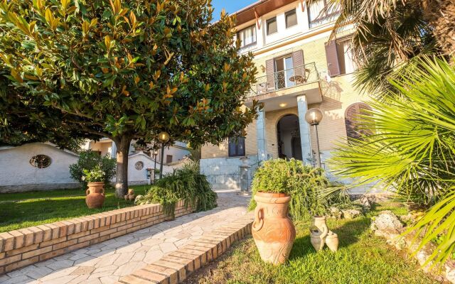 Отель Villa Lena a Quelques pas de la mer Италия, Гаета - отзывы, цены и фото номеров - забронировать отель Villa Lena a Quelques pas de la mer онлайн