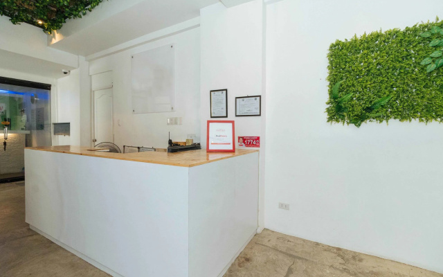 RedDoorz Plus @ Boni Avenue Mandaluyong
