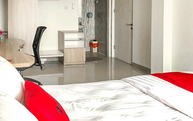 RedDoorz Syariah near Kenjeran Park