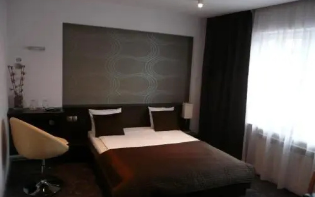 Azymut Hotel & Restaurant