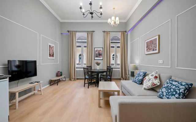 Brand new - 2BR/Sleeps 7 / Netflix + Nespresso (AF56A)