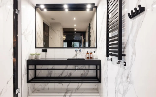 Art Suites Hotel