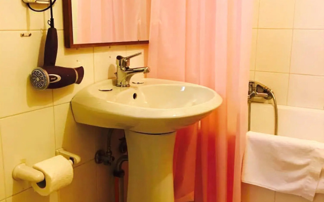 Room Economy