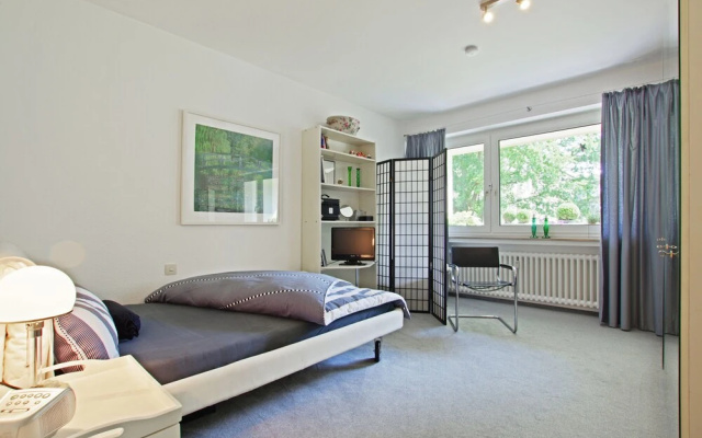 Private Apartment Moulineauxplatz