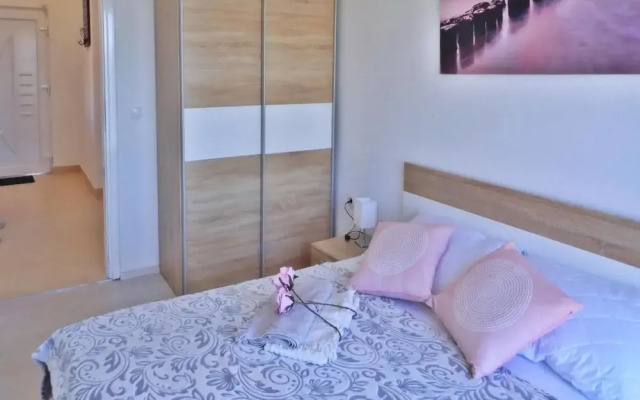 Seaside Apartment in Seline With Sea View