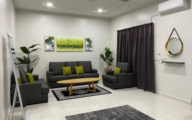 De Amija Homestay