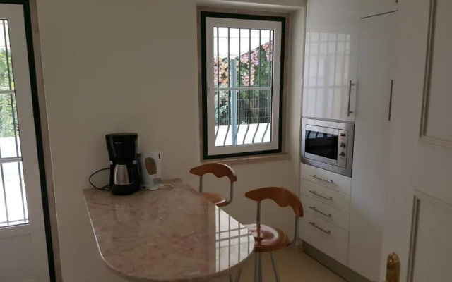 Grandmommy's House - Traditional and comfy Lisboan apartment