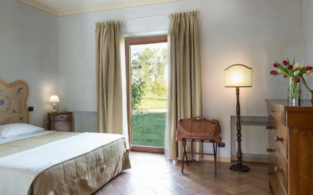 Pleasant Apartment in Santa Maria Degli Angeli With Pool
