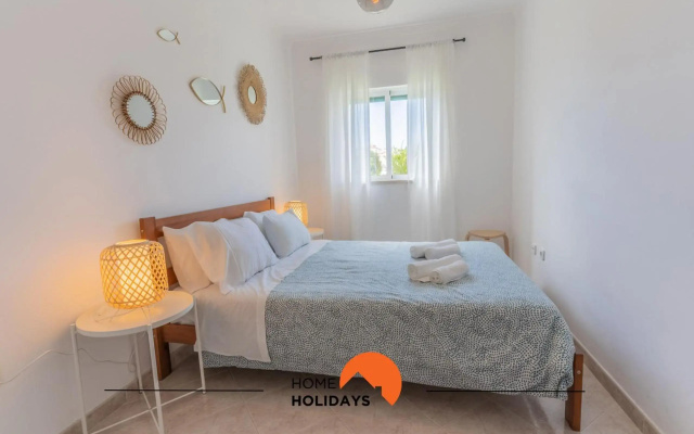 #064 Beautiful Quiet Flat Near Beach with Pool, Tennis