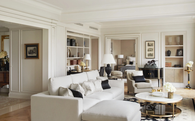 Отель Four Seasons George V