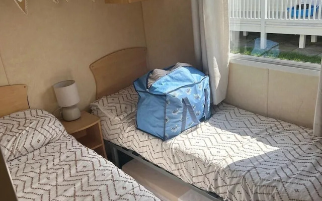 2 Bed - Sleeps 6 - Free Parking - Pets