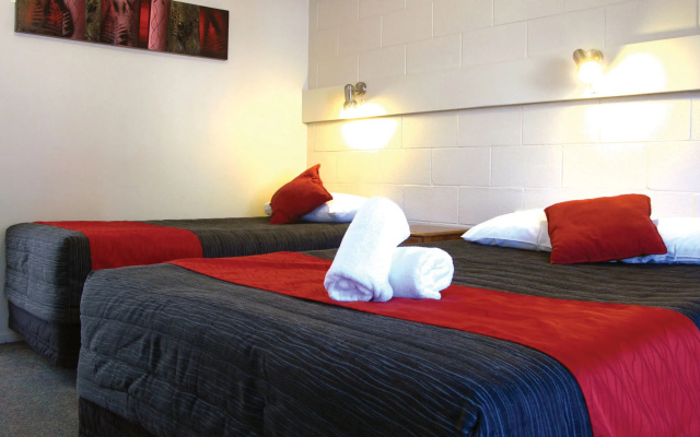 Fiesta Court Motel
