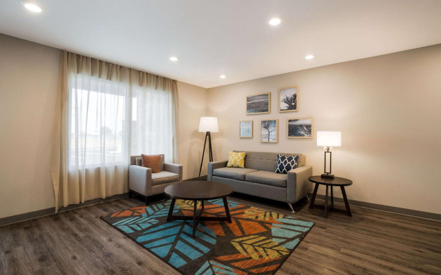 WoodSpring Suites Moreno Valley