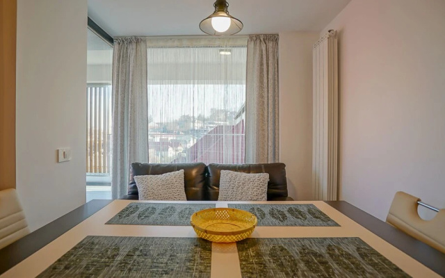 CN2i Luxury Accommodation Bobalna