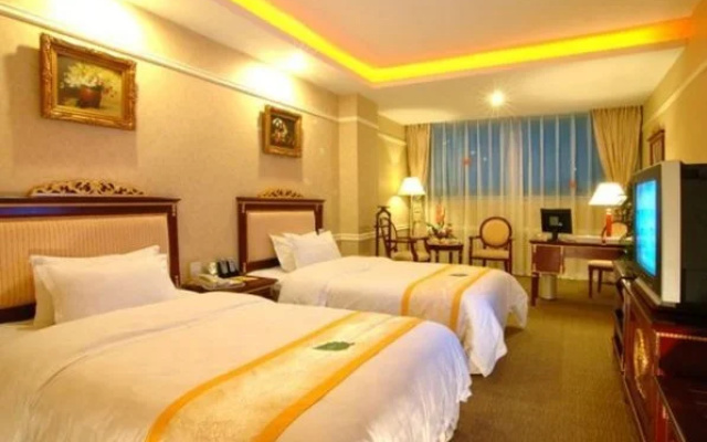 Universal House Golden Gulf Hotel
