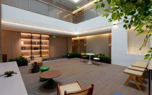Zhijing Apartment（Haizhu Square Branch）