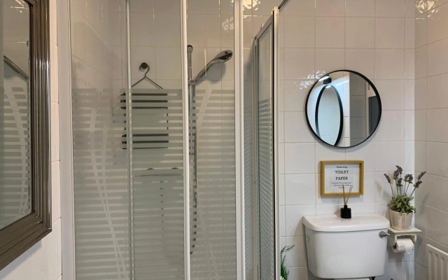 Follies Suites Ballyvoile