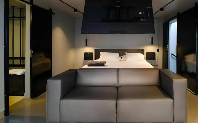 Hostel Joy Cll 85