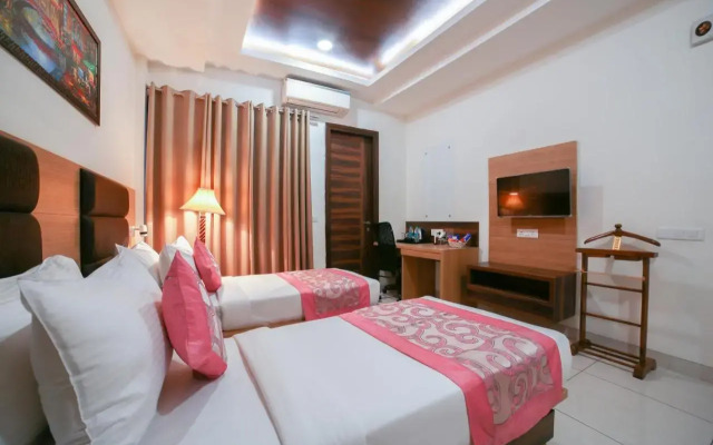 Hotel Grand Regency by JMD Group