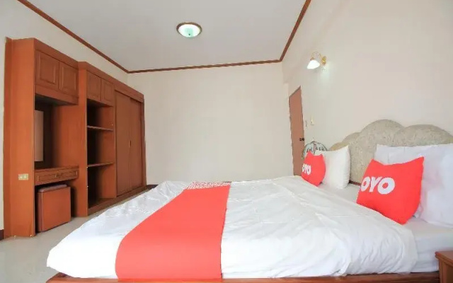 OYO 247 Diamond Place