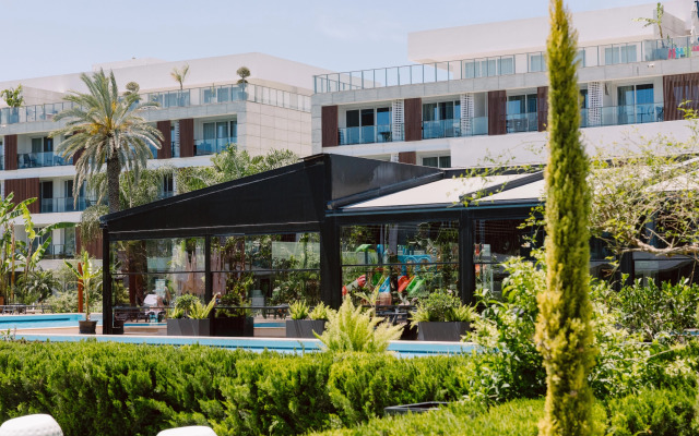 Апарт-отель GlobalStay Courtyard Long Beach