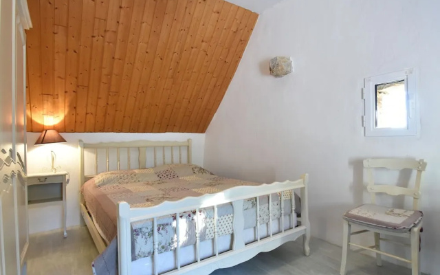 Modern Holiday Home in Florimont-Gaumier with Private Pool