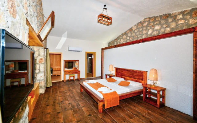2 Bedroom Private Villa With Infinity Pool and Sea View