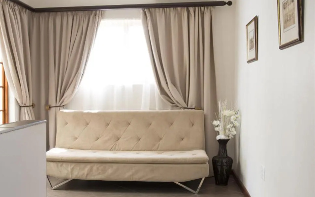Queen Manor Boutique Guest House