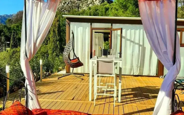 Stunning Glass Suite With Private Plunge Pool