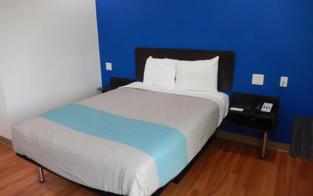 Motel 6 Houston - Downtown North