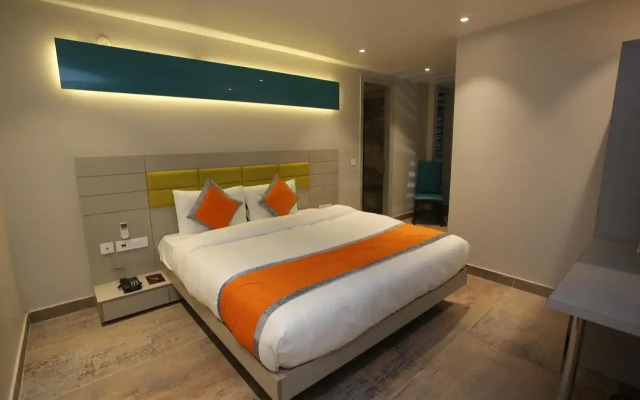 Hotel Kailash Plaza