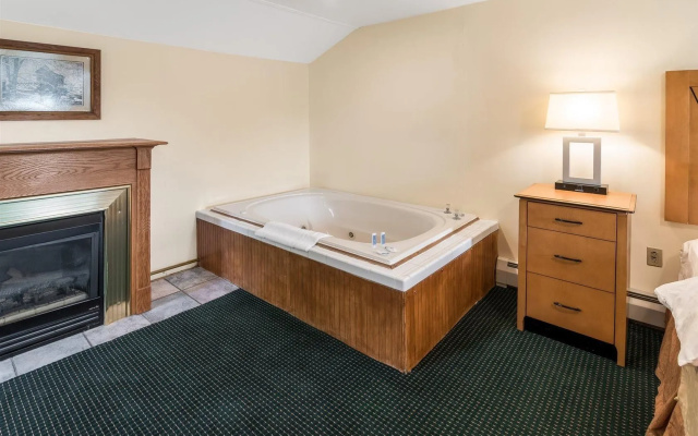 Rodeway Inn Lee