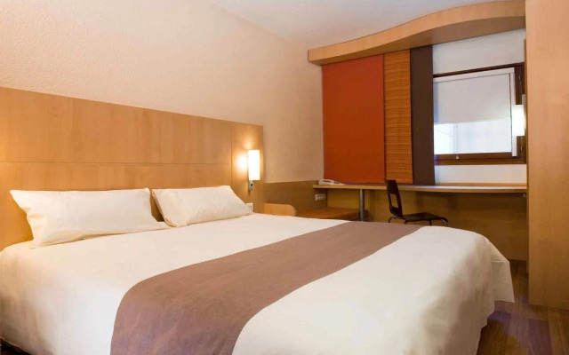 IBIS Huizhou Yanda Hotel