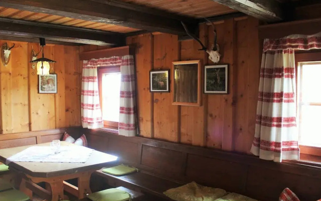 Stunning Holiday Home in Eisentratten With Garden, Terrace