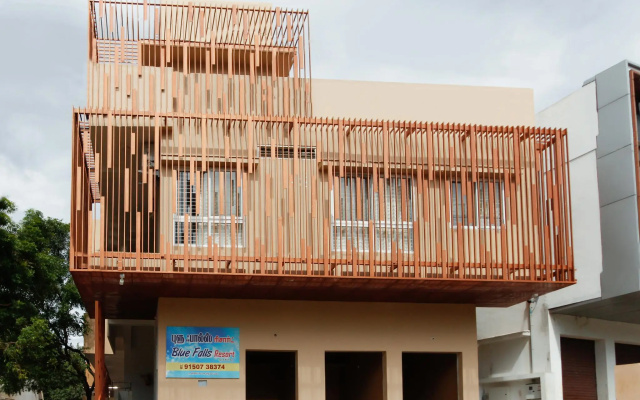 OYO 47541 Blue Falls Resort