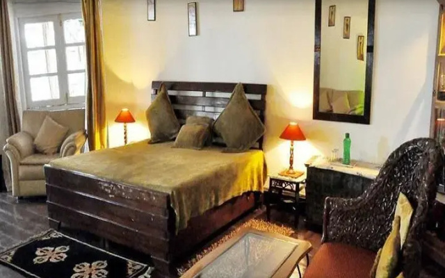 Hira Mount Retreat
