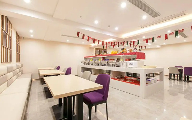 Lavande Hotels·Wuhan Houhu Avenue