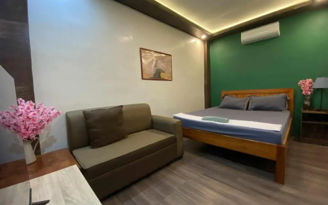 Mom Shie'S Apartelle