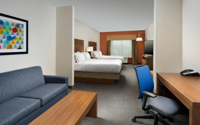 Holiday Inn Express & Suites Bay City by IHG