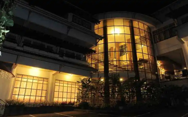 Nuwis Hotel & Convention
