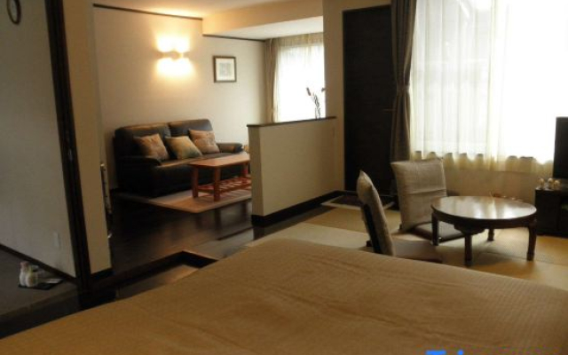 Japanese Inn Saranoki