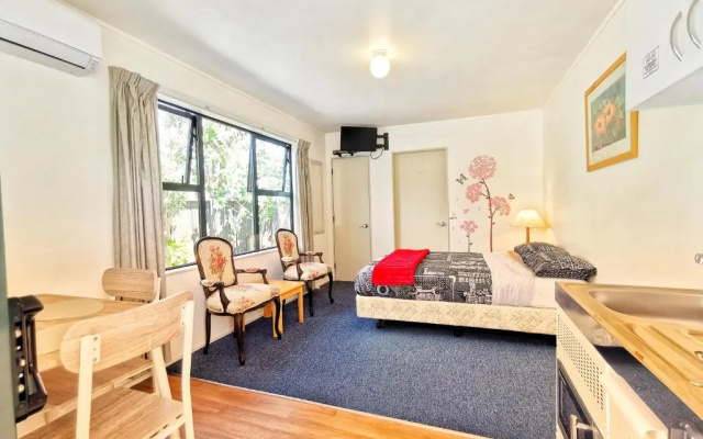 Atarau Grove Studio