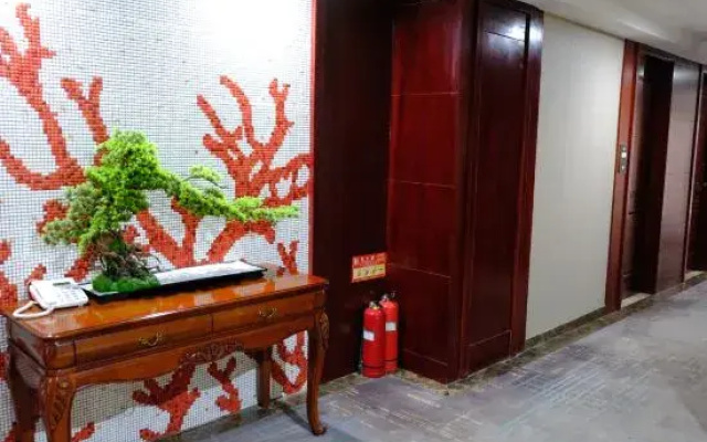 Chonpines Hotels·Xinyu Baoshi Park