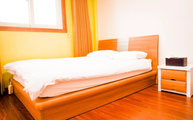 Rgb House Hostel