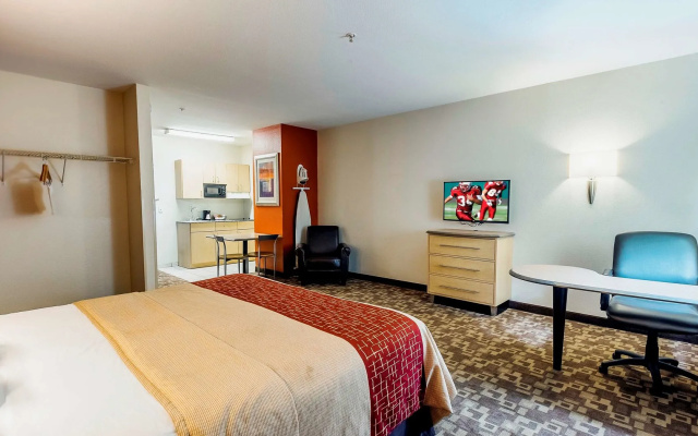 Red Roof Inn Panama City