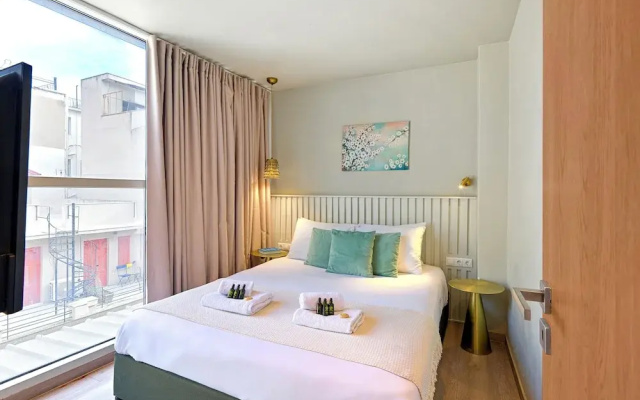 Karitsi Suites
