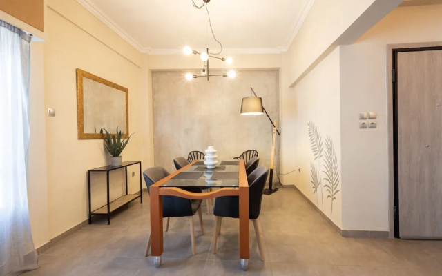 Kastella Waves Chic 2-bedroom Getaway w sea View