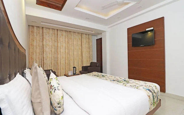 OYO 17070 Vrindavan Resort